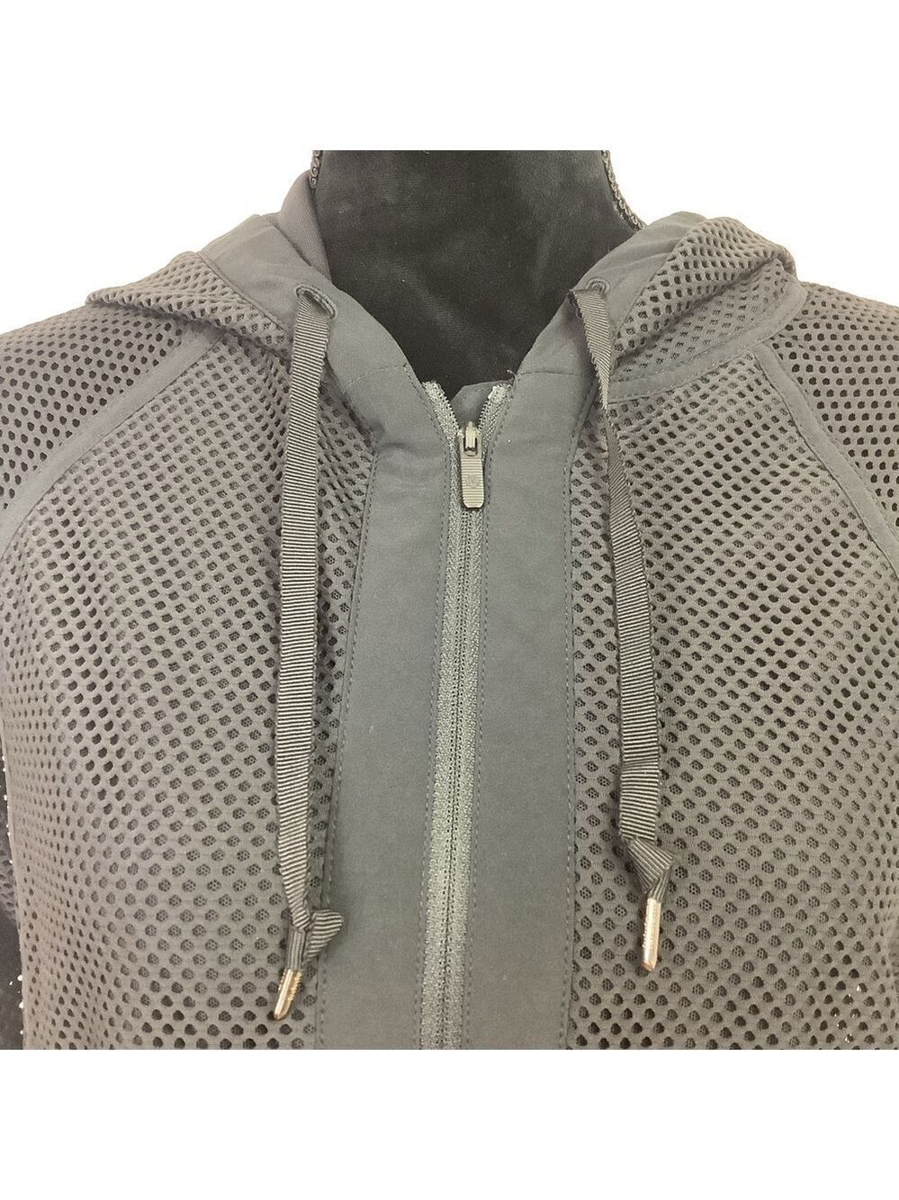 LULULEMON MESH RARE BLACK JACKET - Picture 4 of 12